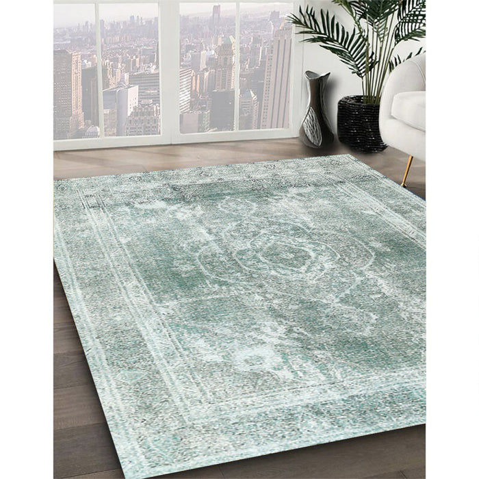 Machine Washable Contemporary Platinum Silver Gray Rug in a Family Room, wshcon1941