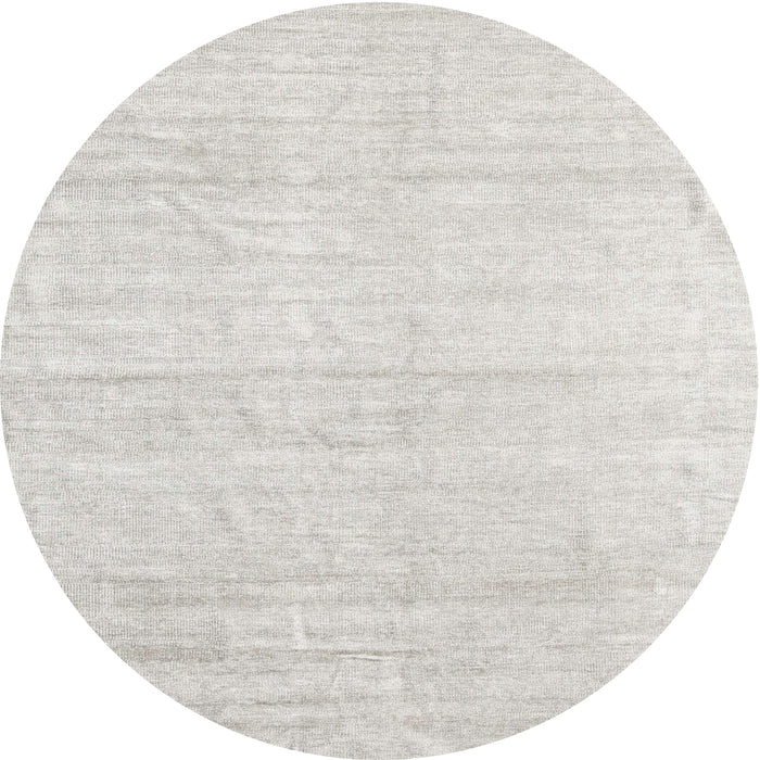 Sideview of Contemporary Pale Silver Gray Solid Rug, con1947