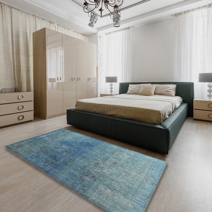 Machine Washable Contemporary Koi Blue Rug in a Bedroom, wshcon1949