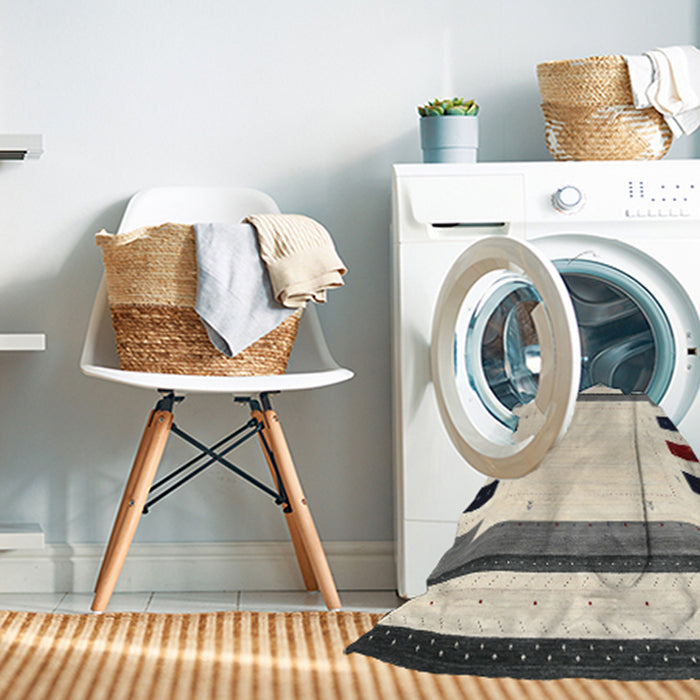 Machine Washable Contemporary Army Brown Rug in a Washing Machine, wshcon1971