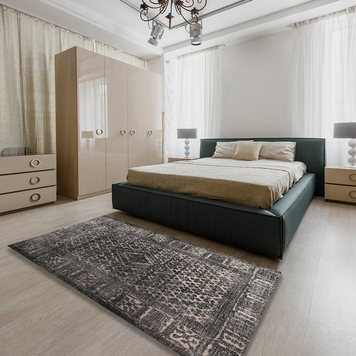 Machine Washable Contemporary Grey Gray Rug in a Bedroom, wshcon1986