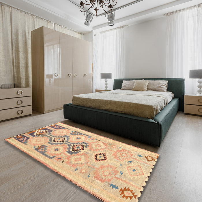 Machine Washable Contemporary Peru Brown Rug in a Bedroom, wshcon2019