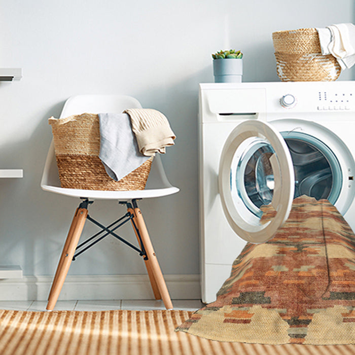 Machine Washable Contemporary Chocolate Brown Rug in a Washing Machine, wshcon2042