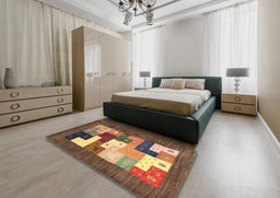 Contemporary Dark Sienna Brown Modern Rug in a Bedroom, con2050