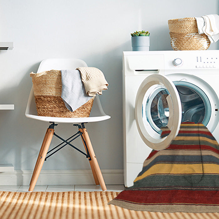 Machine Washable Contemporary Saffron Red Rug in a Washing Machine, wshcon2190