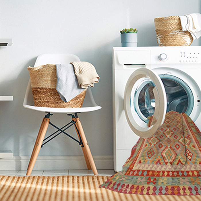 Machine Washable Contemporary Fire Red Rug in a Washing Machine, wshcon2199