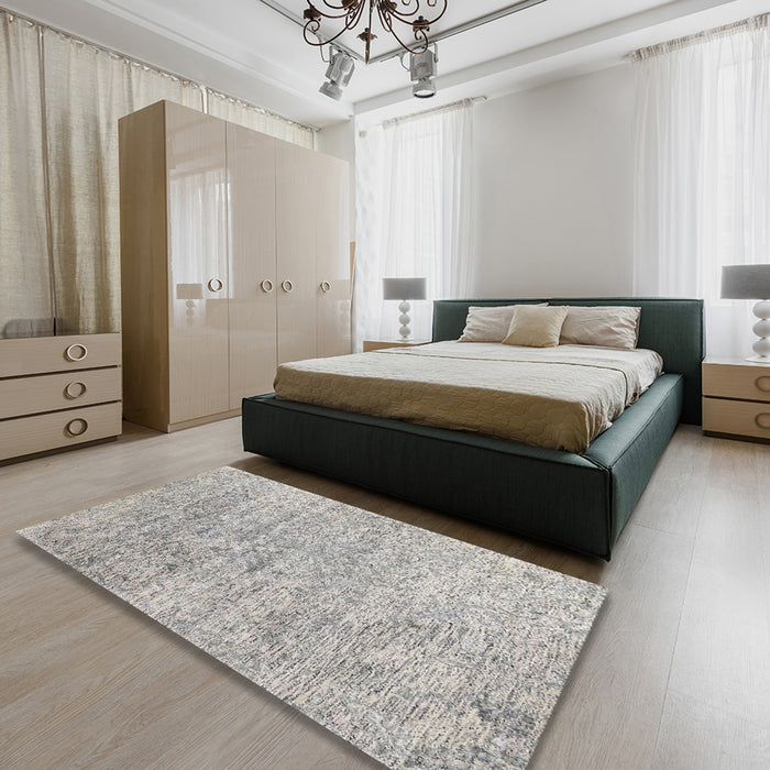 Contemporary Pale Silver Gray Modern Rug in a Bedroom, con2361