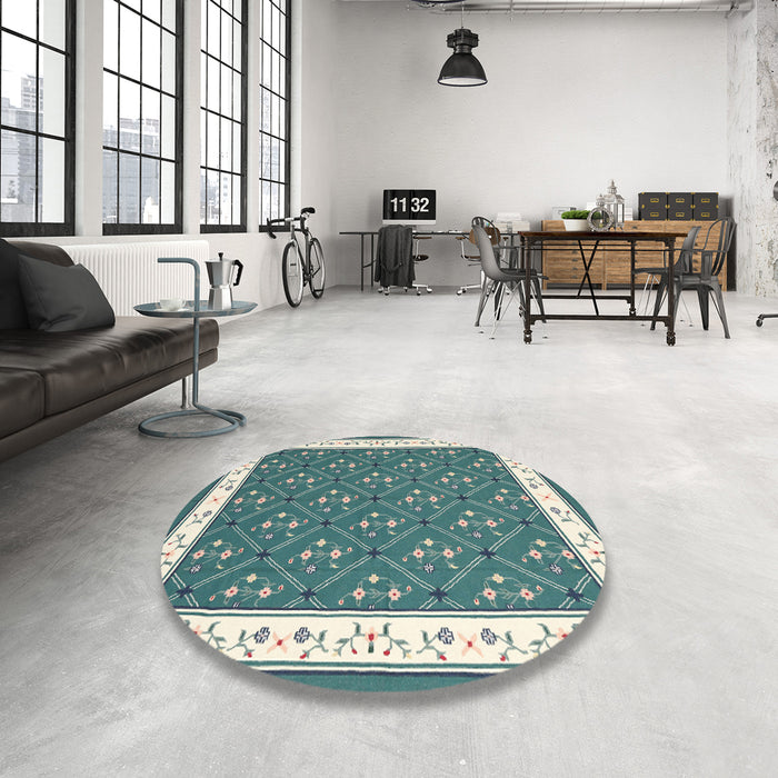 Round Contemporary Greenish Blue Green Modern Rug in a Office, con2395