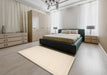 Contemporary Navajo White Gold Solid Rug in a Bedroom, con2408