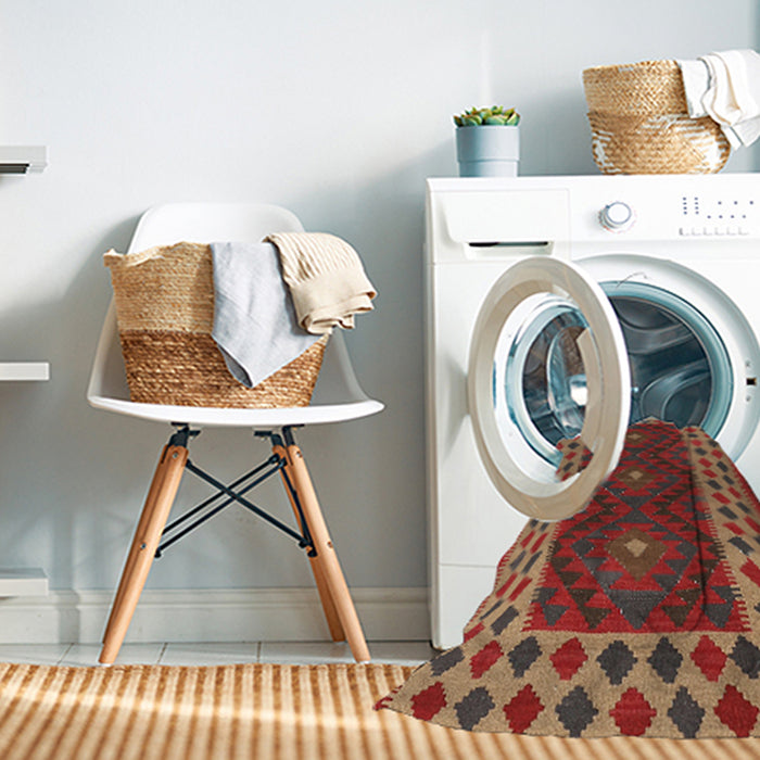 Machine Washable Contemporary Red Rug in a Washing Machine, wshcon2410