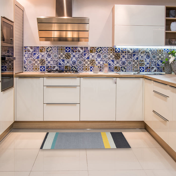 Machine Washable Contemporary Dark Gray Rug in a Kitchen, wshcon2416