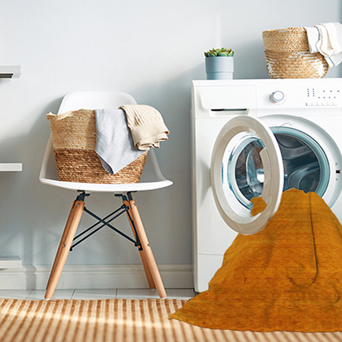 Machine Washable Contemporary Dark Orange Rug in a Washing Machine, wshcon2448