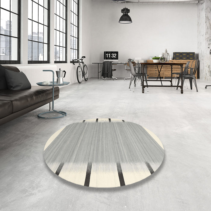 Round Machine Washable Contemporary Gunmetal Gray Rug in a Office, wshcon2574