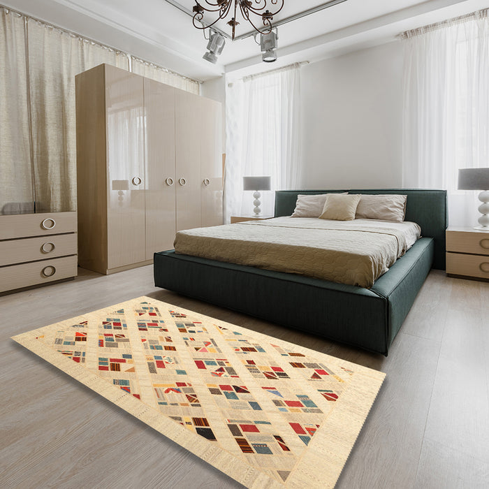 Contemporary Sand Brown Solid Rug in a Bedroom, con2636