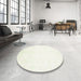 Round Contemporary White Gold Solid Rug in a Office, con263