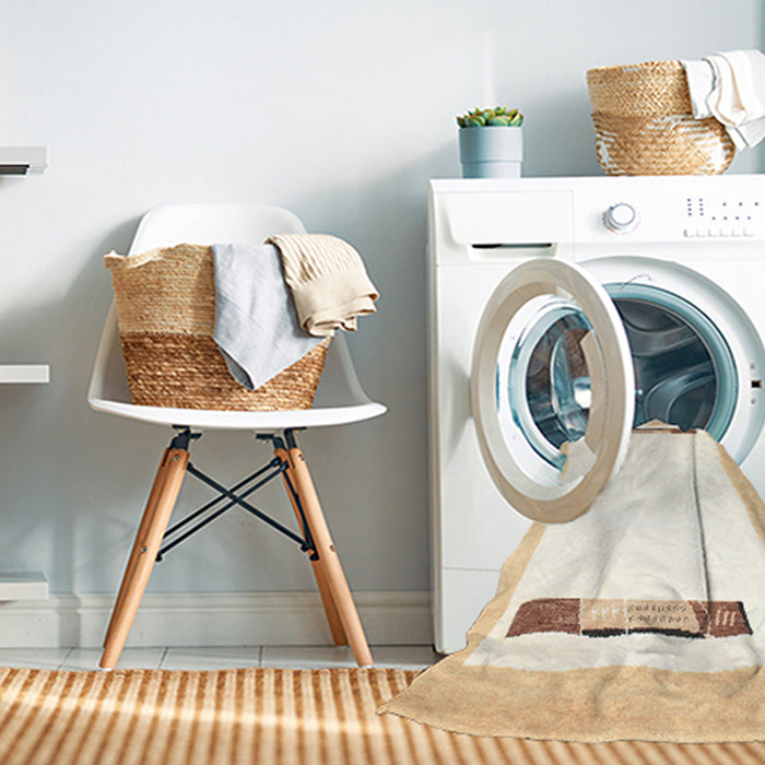 Machine Washable Contemporary Beige Rug in a Washing Machine, wshcon269