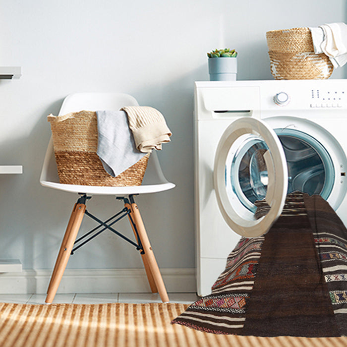 Machine Washable Contemporary Brown Rug in a Washing Machine, wshcon2704