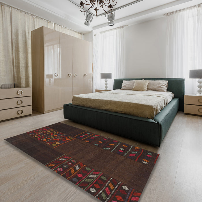 Contemporary Red Patchwork Rug in a Bedroom, con2705