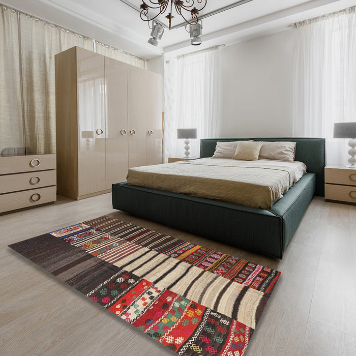 Contemporary Brown Southwestern Rug in a Bedroom, con2706