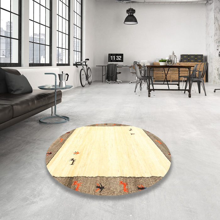Round Machine Washable Contemporary Sand Brown Rug in a Office, wshcon2708