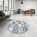 Round Contemporary Dark White Beige Modern Rug in a Office, con2751