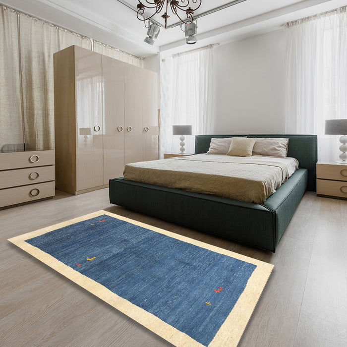 Contemporary Dark Gray Modern Rug in a Bedroom, con2774