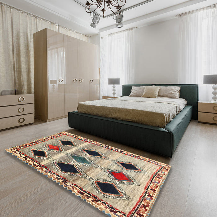 Contemporary Chestnut Brown Modern Rug in a Bedroom, con2789