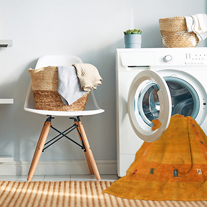 Machine Washable Contemporary Dark Orange Rug in a Washing Machine, wshcon2793