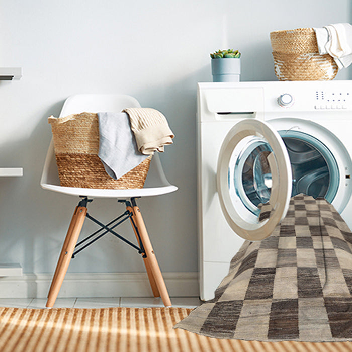 Machine Washable Contemporary Brown Rug in a Washing Machine, wshcon2808