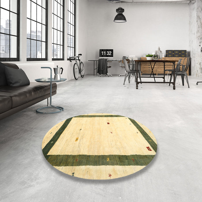 Round Machine Washable Contemporary Brass Green Rug in a Office, wshcon2810