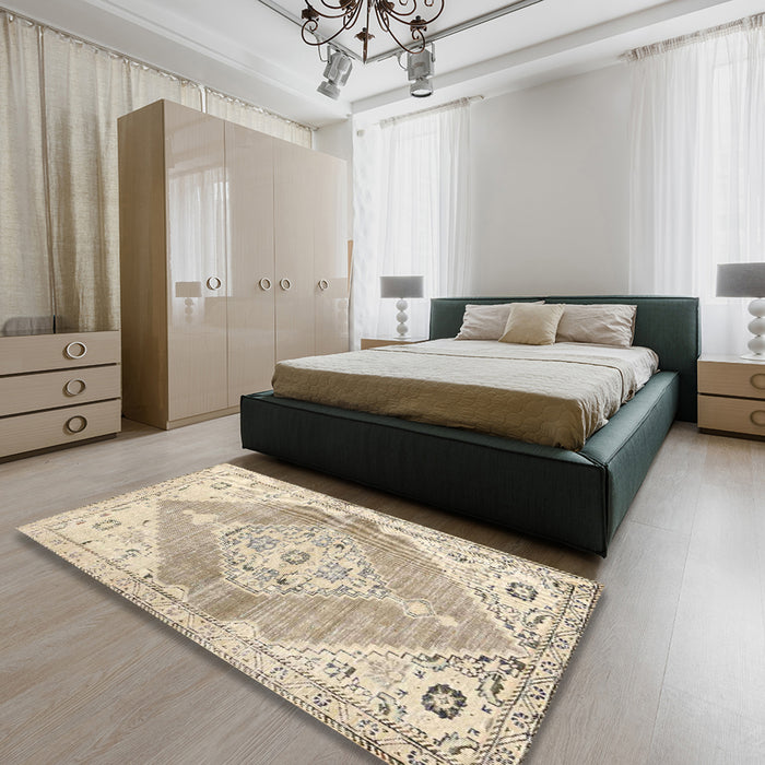 Contemporary Golden Blonde Gold Modern Rug in a Bedroom, con2821