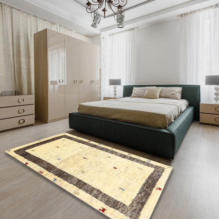 Contemporary Sun Yellow Solid Rug in a Bedroom, con2834
