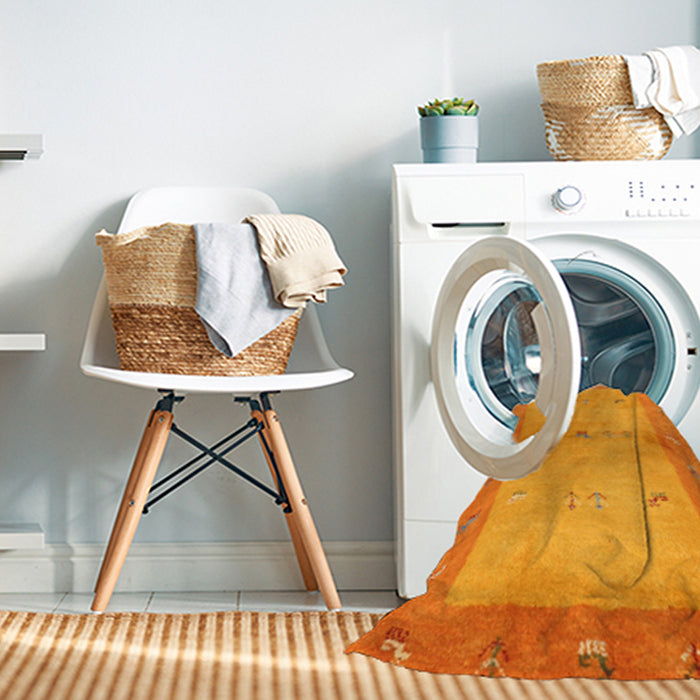 Machine Washable Contemporary Neon Orange Rug in a Washing Machine, wshcon2842