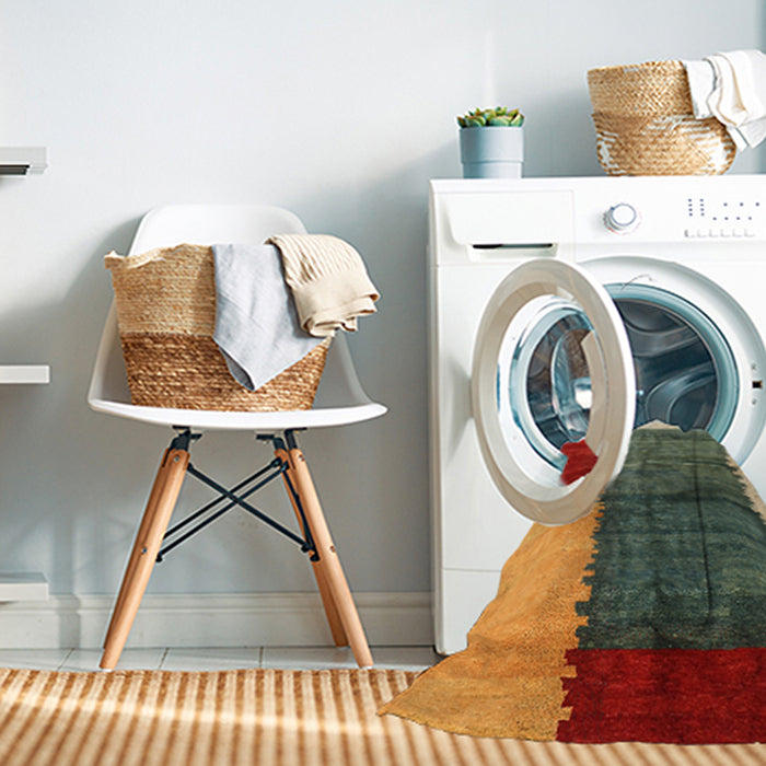 Machine Washable Contemporary Brass Green Rug in a Washing Machine, wshcon2854