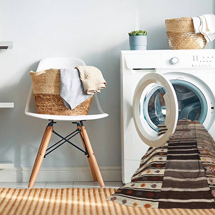 Machine Washable Contemporary Bakers Brown Rug in a Washing Machine, wshcon2857