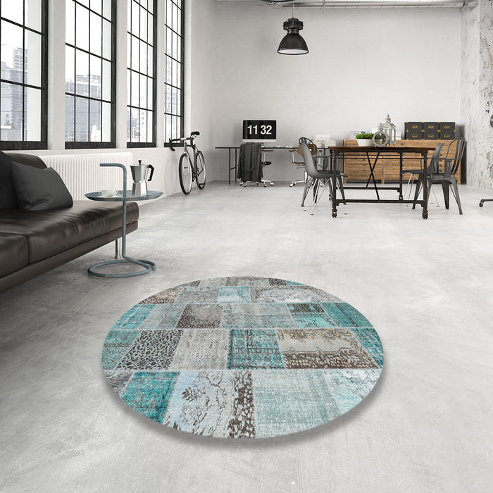 Round Contemporary Grayish Turquoise Green Patchwork Rug in a Office, con2885