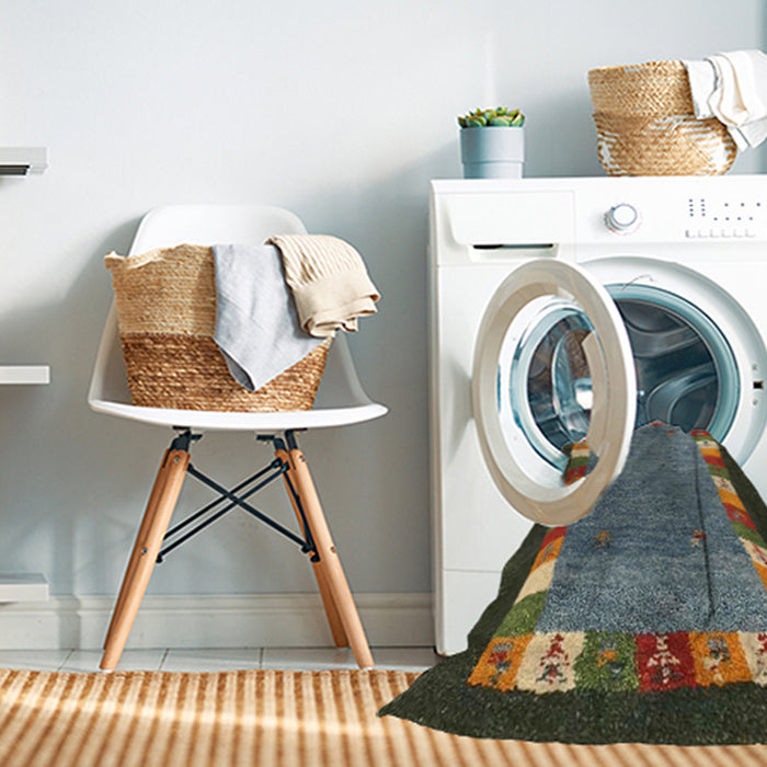 Machine Washable Contemporary Dark Brown Rug in a Washing Machine, wshcon2968