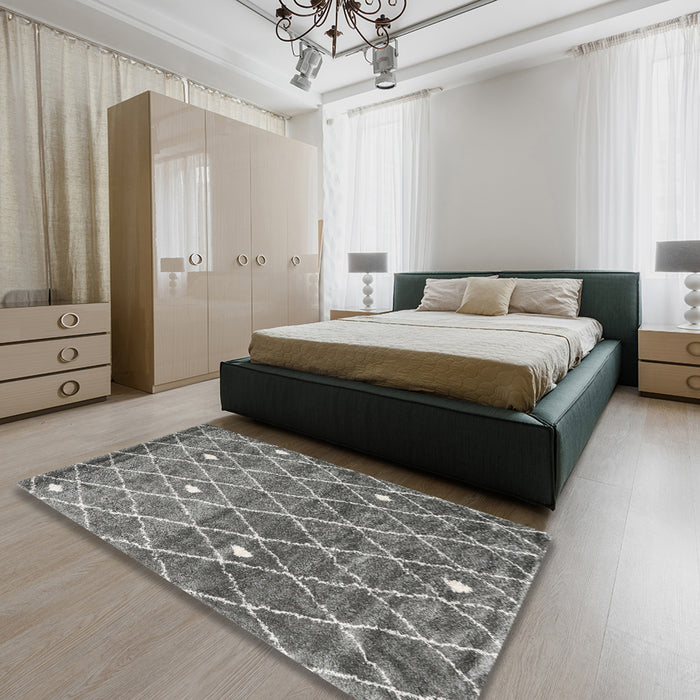 Contemporary Dark Gray Trellis Rug in a Bedroom, con2993