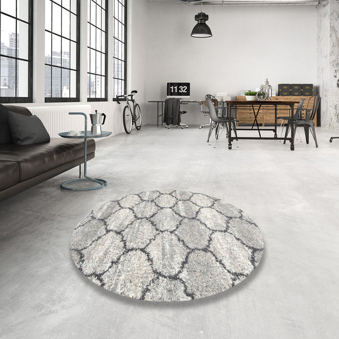 Round Contemporary Dark White Beige Trellis Rug in a Office, con3032