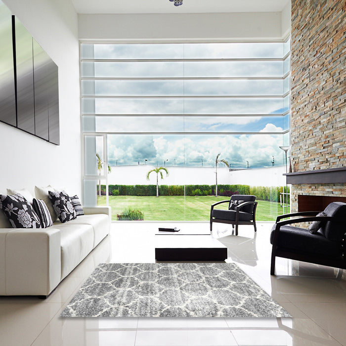 Square Contemporary Light Gray Abstract Machine Washable Rug in a Living Room, wshcon3035