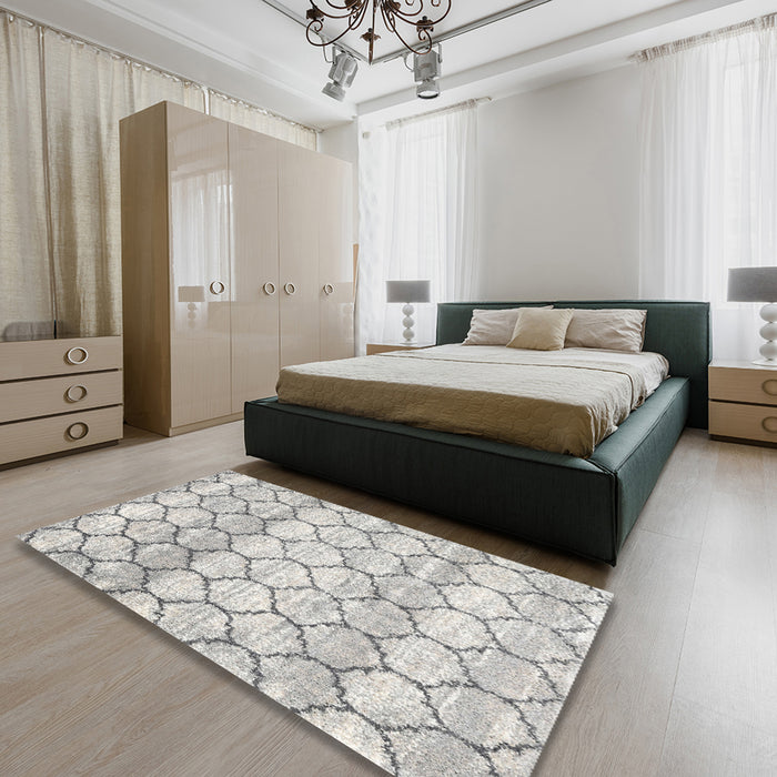 Contemporary Dark Gray Trellis Rug in a Bedroom, con3058