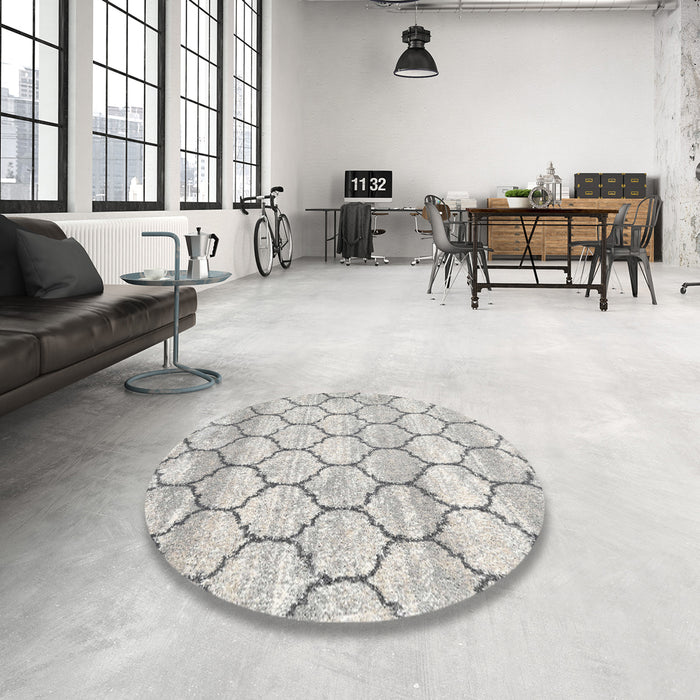 Round Contemporary Dark White Beige Trellis Rug in a Office, con3059