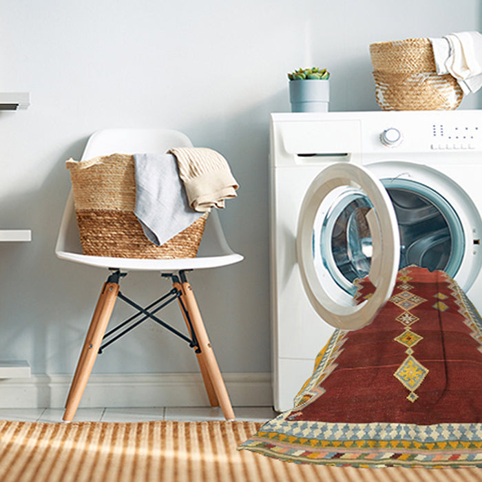 Machine Washable Contemporary Red Rug in a Washing Machine, wshcon3079