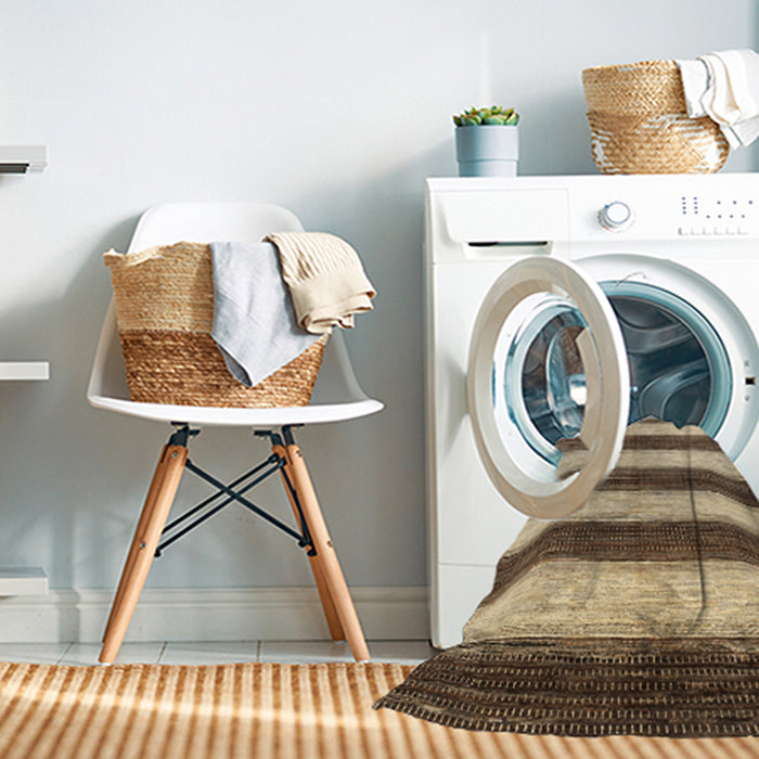 Machine Washable Contemporary Sangria Brown Rug in a Washing Machine, wshcon330