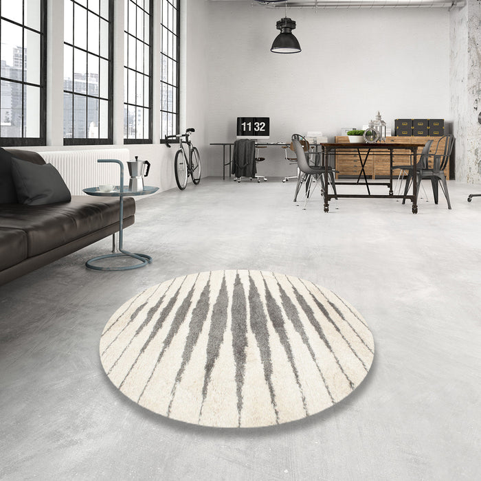 Round Contemporary Antique White Beige Solid Rug in a Office, con427