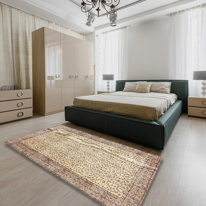 Contemporary Khaki Gold Modern Rug in a Bedroom, con491