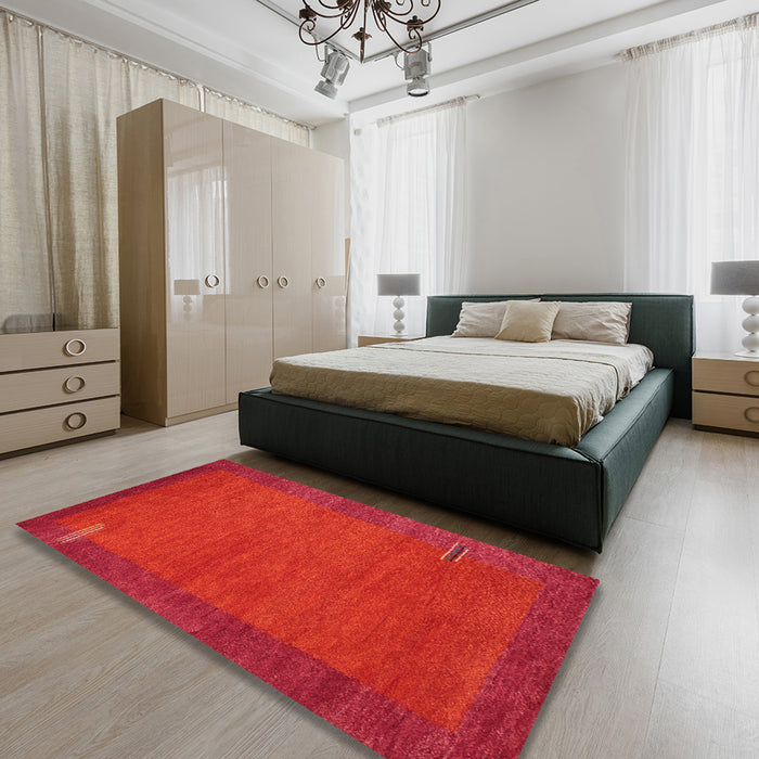 Machine Washable Contemporary Red Rug in a Bedroom, wshcon531