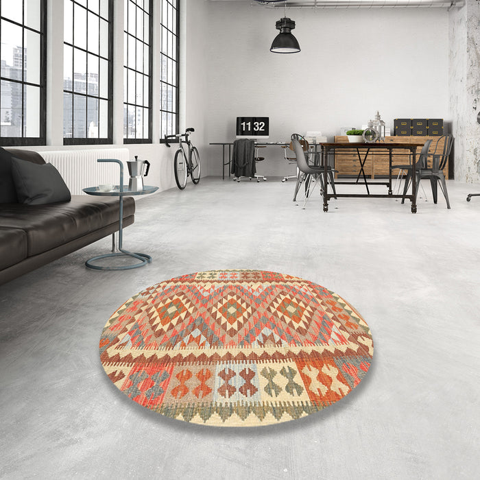 Round Contemporary Orange Oriental Rug in a Office, con553