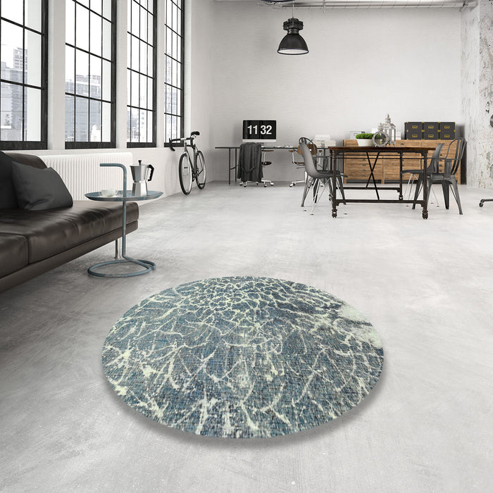 Round Contemporary Grayish Turquoise Green Modern Rug in a Office, con609