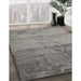 Contemporary Gunmetal Gray Modern Rug in Family Room, con645